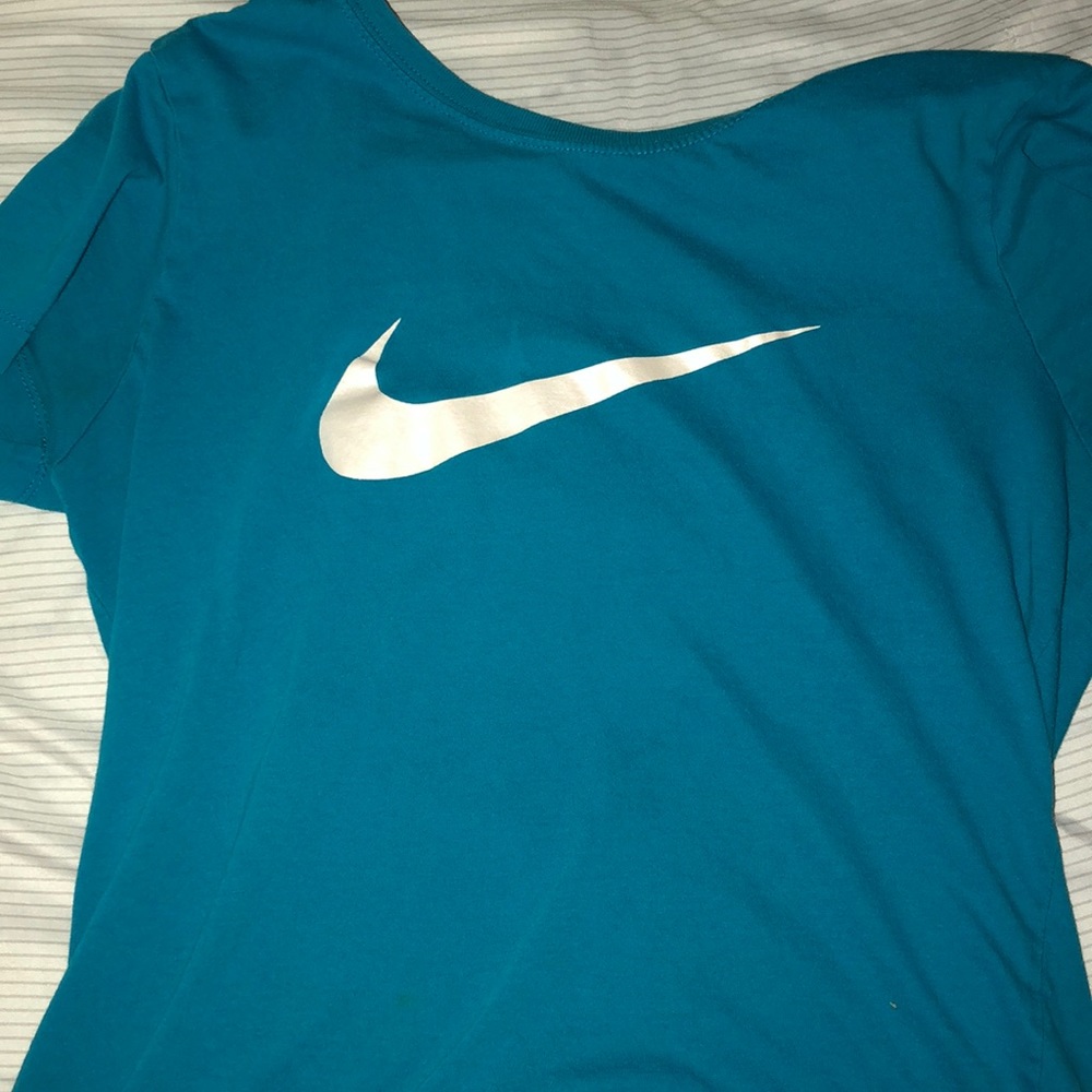 Blue nike tee